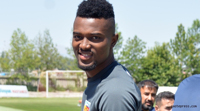 Bernard Mensah: Benim için her şey Kayserispor