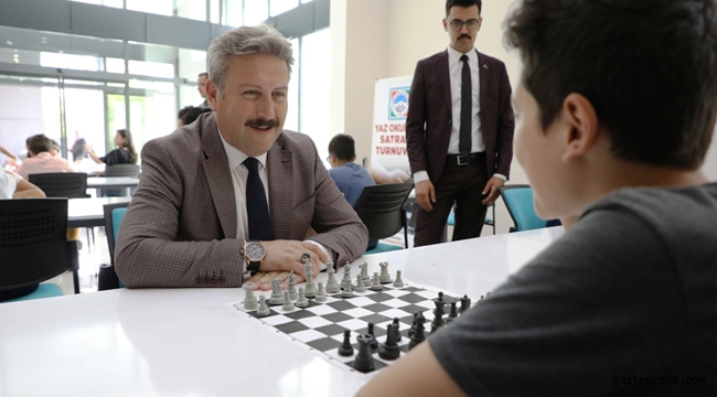 Melikgazi'de Yaz Okulu Satranç Turnuvası!