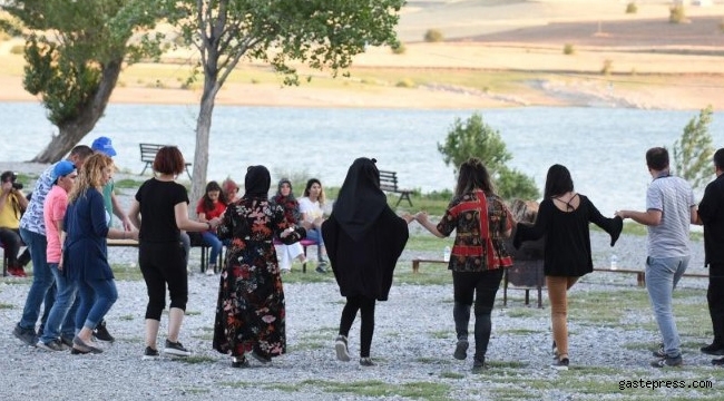 Sarımsaklı’da Sevgi Kampı
