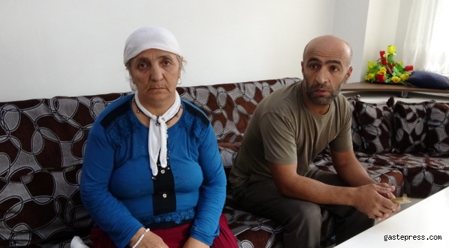 Yaşlı kadını sahte para ile dolandırdılar!