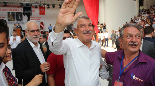 Adana Büyükşehir Belediye Başkanı Zeydan Karalar’a Hacıbektaş’ta sevgi seli vardı!