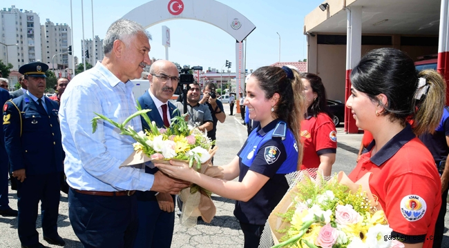 Başkan Zeydan Karalar, “Cumhuriyeti kuruluş ayarlarına getirene kadar durmayacağız.”