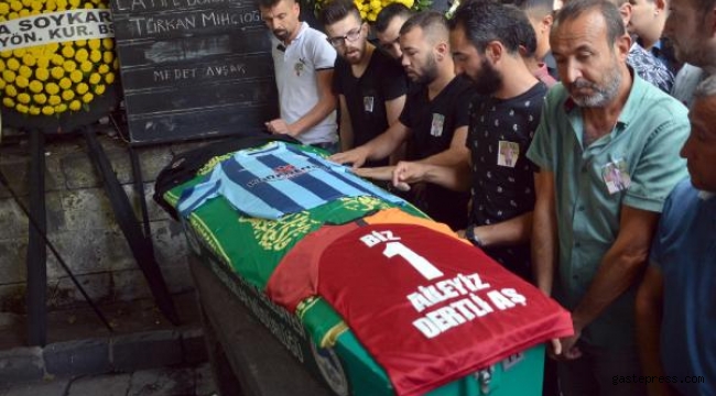 Kansere yenilen amatör futbolcu toprağa verildi