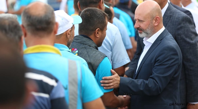 Kocasinan’da Huzurlu Bayramın Kahramanlarıyla coşkulu bayramlaşma!