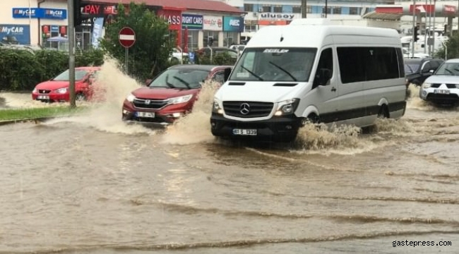 Meteoroloji'den 11 il için sağanak ve sel uyarısı