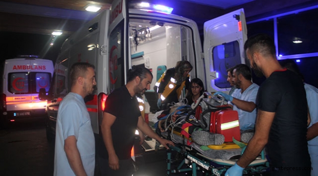 Silahla şaka yapan asker arkadaşını yaraladı