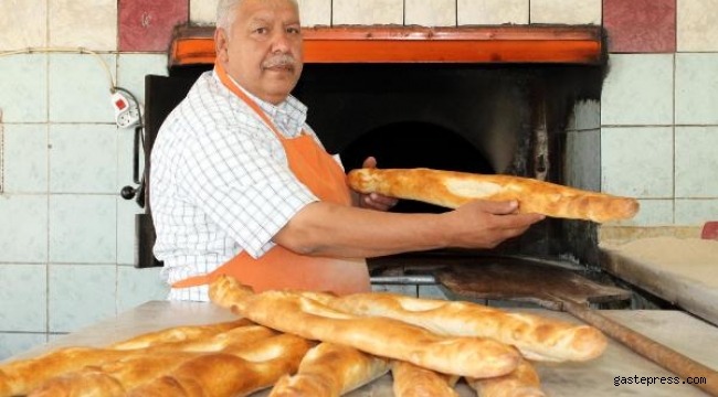 42 yıllık fırıncı yılın ahisi seçildi
