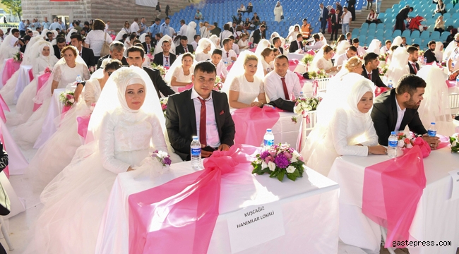 Ankara Büyükşehir’den Başkentli Çiftlere Toplu Düğün Töreni!