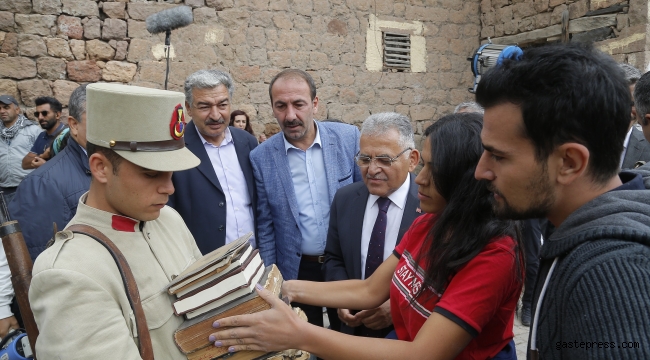 Başkan Büyükkılıç Suveyda'nın Setinde