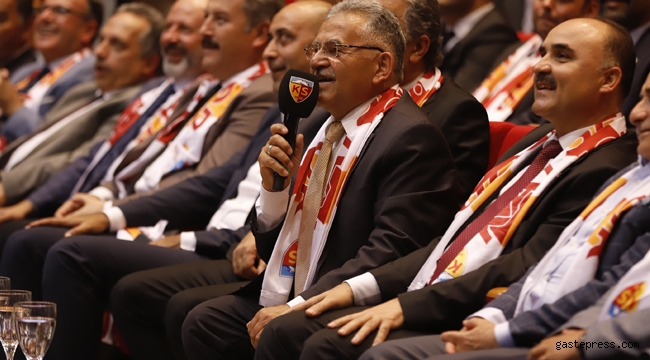 Başkan Memduh Büyükkılıç Hem Yardım Etti Hem de Ettirdi!