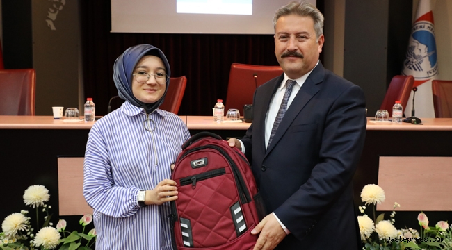 Başkan Mustafa Palancıoğlu YKS’de Başarılı Olan Öğrencileri Tebrik Etti!