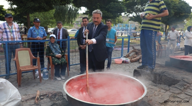 Melikgazi ‘Salça Günleri’ vatandaşların yoğun ilgisini topluyor