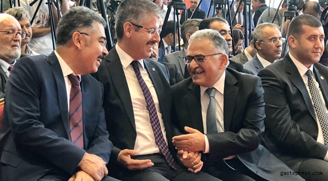 Ak Parti İL Başkanı Çopuroğlu Mobilya Fuarı Açılışına Katıldı!