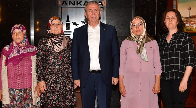 Ankara'da Kadın Üreticilerin Yanında Bir Başkan!