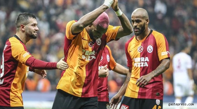 Aslan evinde kükredi!