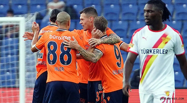 Başakşehir, Göztepe karşısında 90+2'de 3 puana uzandı!