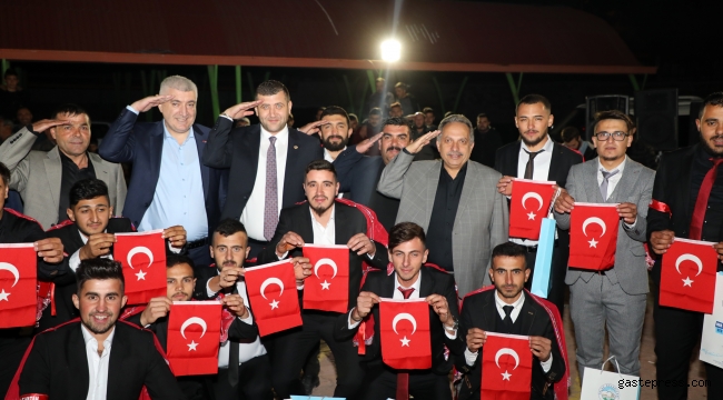 Başkan Yalçın , Asker Uğurladı