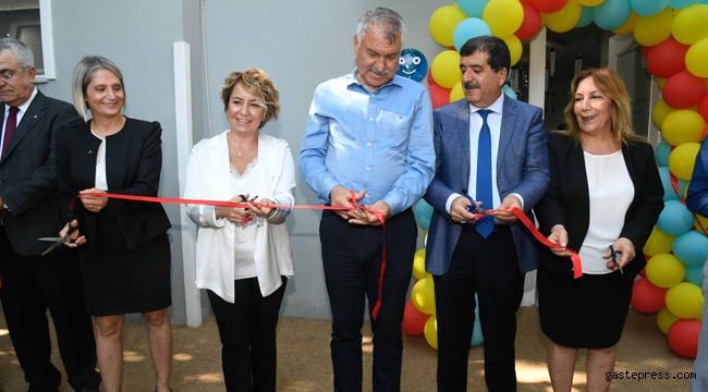 Başkan Zeydan Karalar, “Fikri hür, vicdanı hür nesiller yetiştirmeliyiz.”