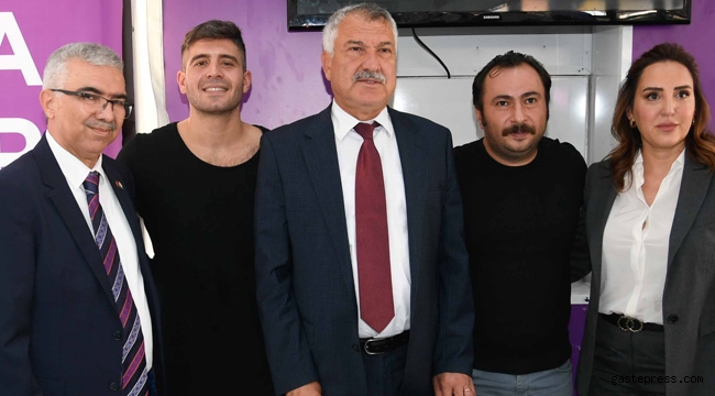 Çukur dizisinin oyuncuları hayırlı bir iş için Adana’da!