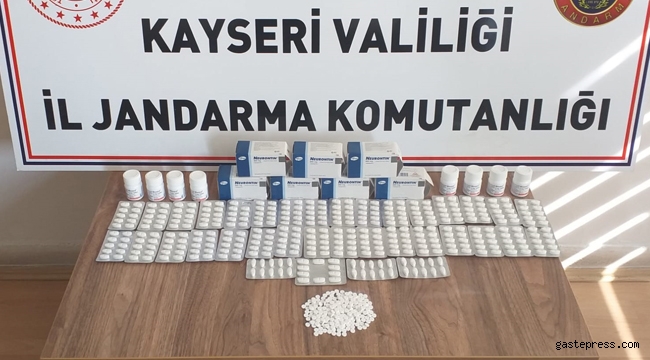 Kayseri'de 1035 adet uyuşturucu hap ele geçirildi!