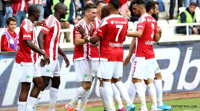 Sivasspor, Ankaragücü'nü 3-1'le rahat geçti!