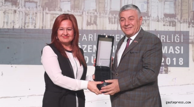 Adana Büyükşehir Belediyesi, 75. Yıl Sanat Galerisi Projesi ödül aldı!