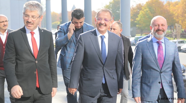 Bakan Mehmet Özhaseki'den Başkan Çolakbayrakdar'a Tam Destek!