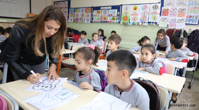 Diş Sağlığı İle İlgili Farkındalık Oluşturmak İçin Diş Fırçası Dağıtıldı