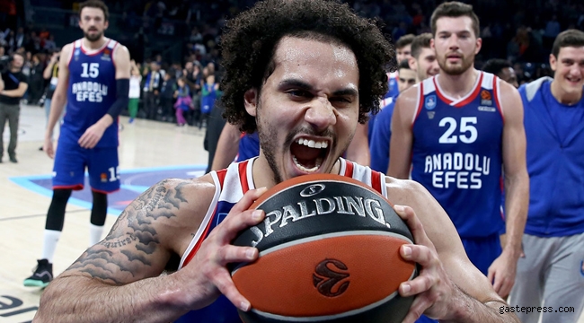 Shane Larkin'in tarih yazdığı maçta Anadolu Efes farklı kazandı!