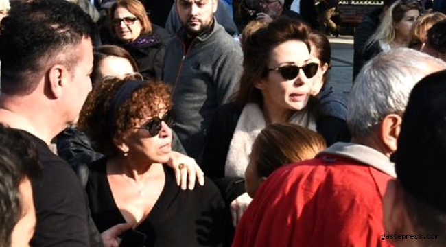 Yıldız Kenter'in cenazesinde gerginlik!