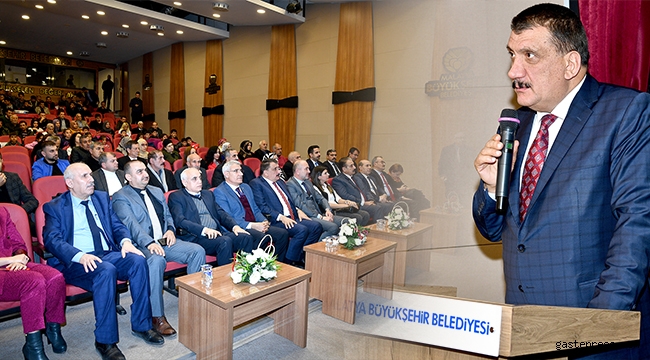 Malatya Büyükşehir Belediyesi Mehmet Akif Ersoy'u anma etkinliği düzenledi