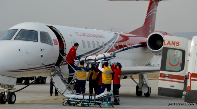 Kayseri’den 2 Hasta Uçak Ambulansla Sağlık Yolculuğuna Çıktı