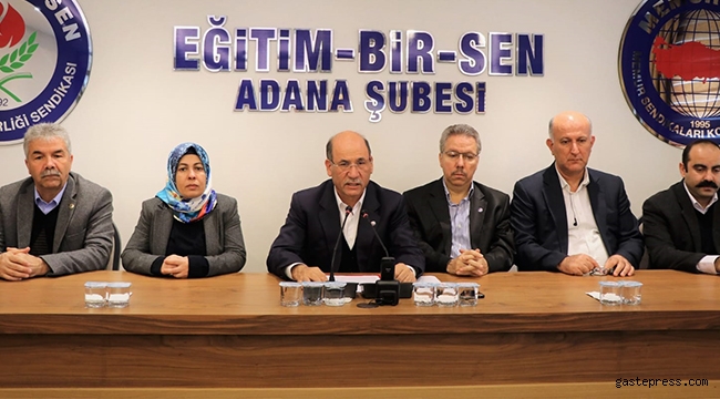 Memur-sen 81 ilde eş zamanlı insan hakları için basın açıklaması gerçekleştirdi.