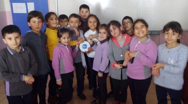 Sivas Gazi Osman Paşa İlkokulu'nun Minik Yürekleri 3 Günde 1122 TL Yardım Topladı!