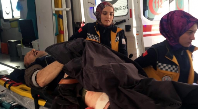 Tartıştığı baba ve oğlunu tabancayla vurdu