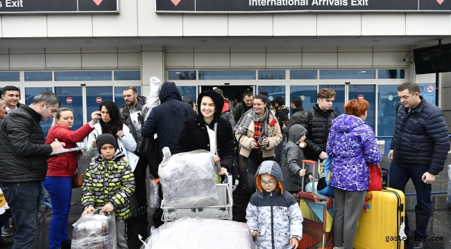 Ukrayna’dan ilk turist kafilesi geldi.