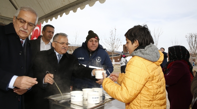 Başkan Büyükkılıç Deprem Bölgesinde