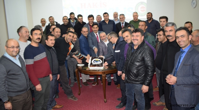 Hizmet-İş Sendikası 42'nci kuruluş yıldönümünü kutladı 