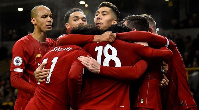 İngiltere'de Liverpool yenilmezlik serisini 40 maça çıkardı!