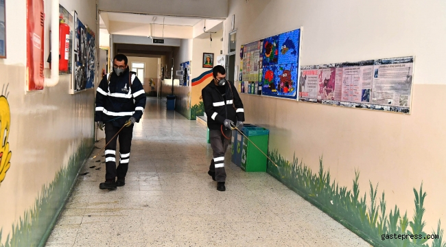 İzmir Büyükşehir okulları gribe karşı ilaçlıyor