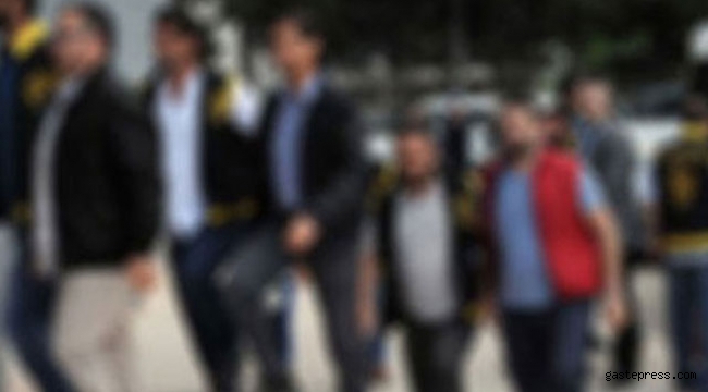 İzmir merkezli FETÖ operasyonunda 115 gözaltı