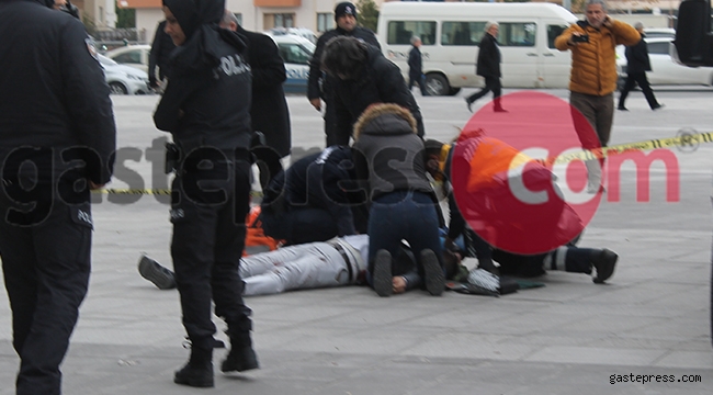 Kayseri Adliyesi Önünde Silahlı Yaralama