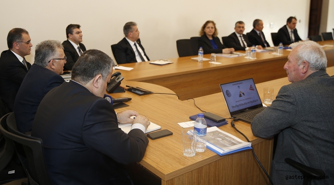 Kayseri Büyükşehir'de yatırımlar için beş saatlik toplantı yapıldı!