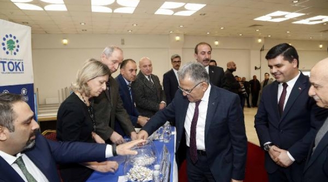 Kayseri Tomarza'da 277 TOKİ konutunun sahibi kura ile belirlendi