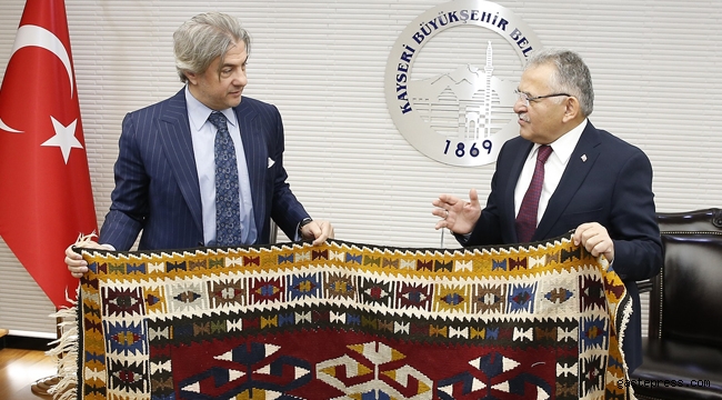 Kültür ve Turizm Bakan Yardımcısı Demircan, Büyükşehir Belediyesi’ni ziyaret etti!