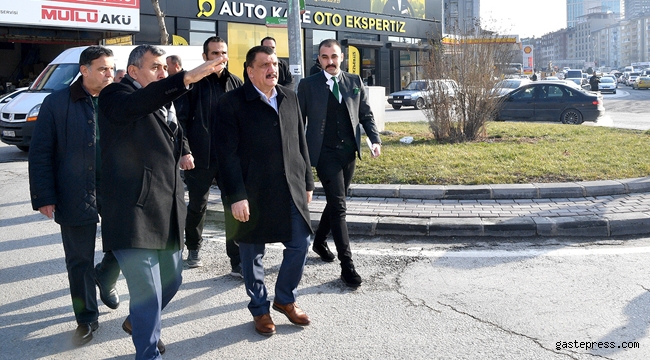 Malatya Büyükşehir Belediyesi, Sanayi Sitesinde yol düzenleme çalışmaları yapıyor!