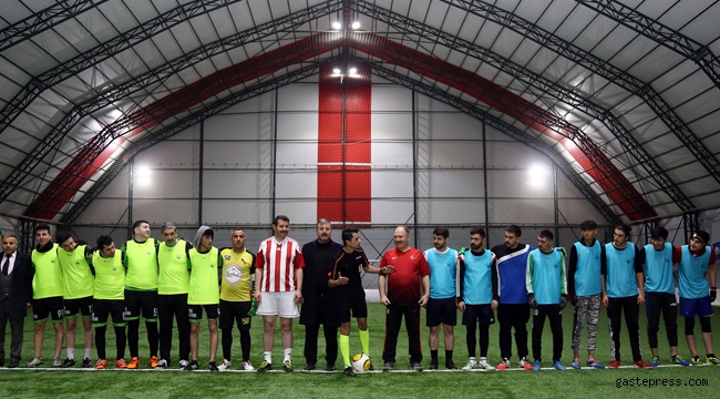 Sivas'ta Mahalleler Arası Futbol Turnuvası Başladı!