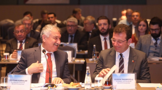 11 CHP'li Büyükşehir Belediye Başkanı Adana'da buluştu 