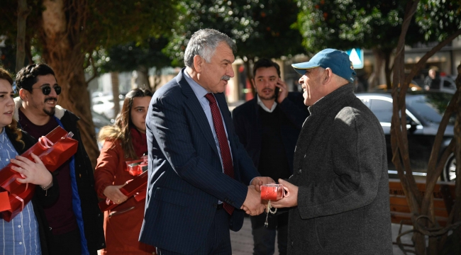 Adana Bükşehir Belediye Başkanı Karalar, “Dünyaya sevgi hakim olsun, tek saniyemiz sevgisiz geçmesin.”