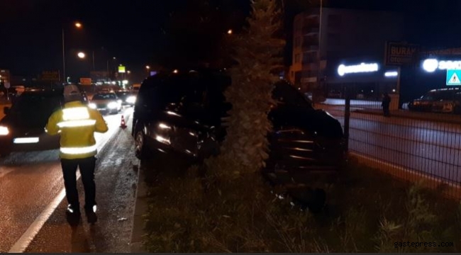 AK Parti'li Özhaseki, Türel ve Yılmaz kazada yaralandı